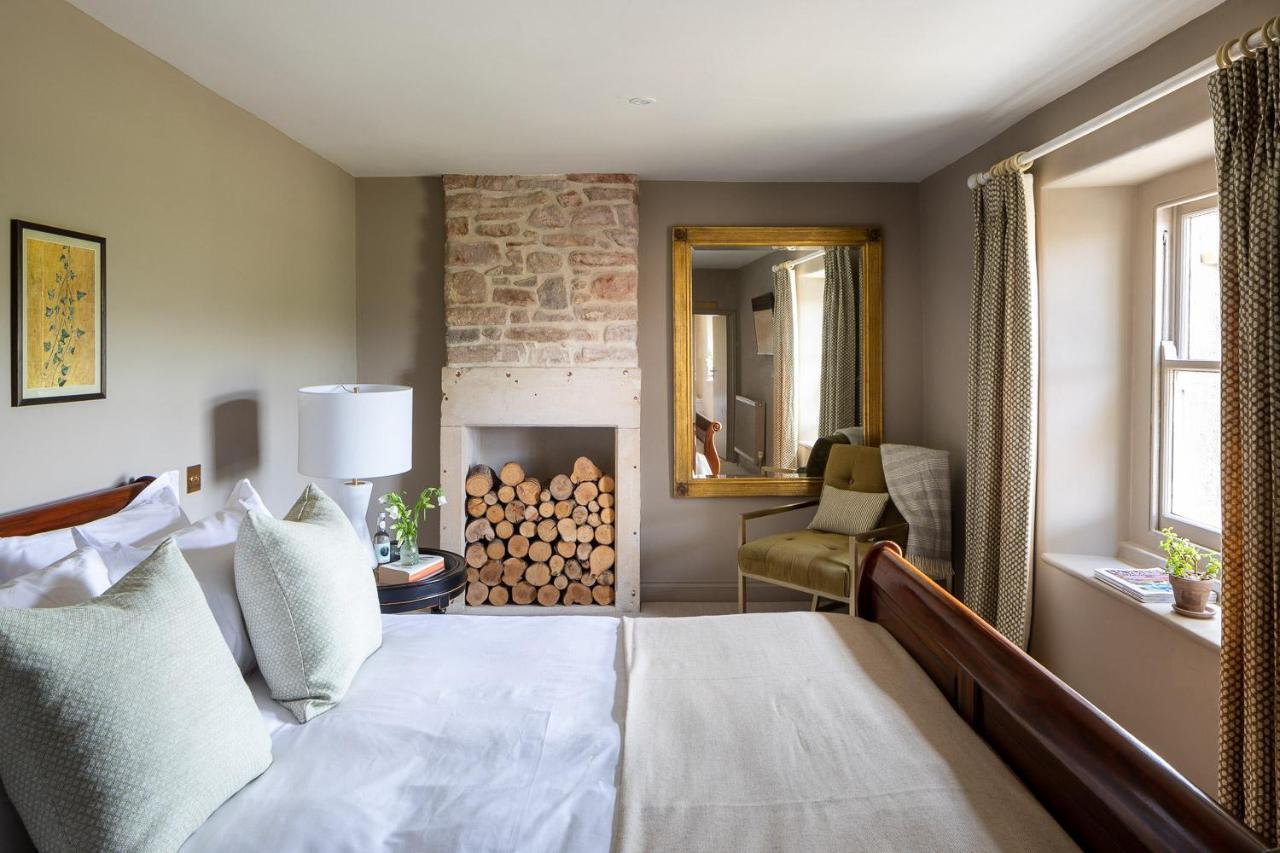 The Holcombe Hotel Room photo